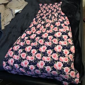 A nice long summer dress size 2X from hot kiss
